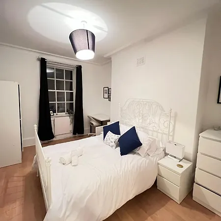 Lovely 2 Bed Flat In Soho! London Exterior photo