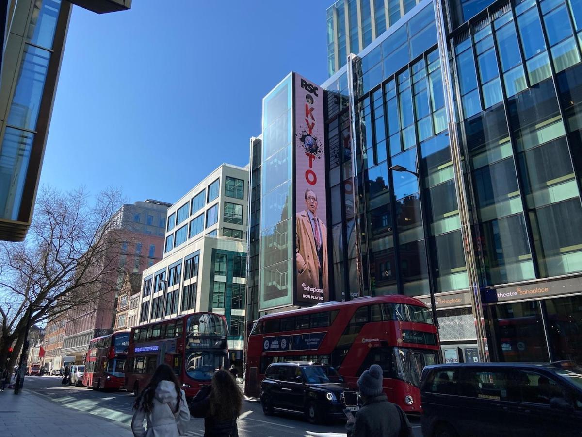 Lovely 2 Bed Flat In Soho! * London